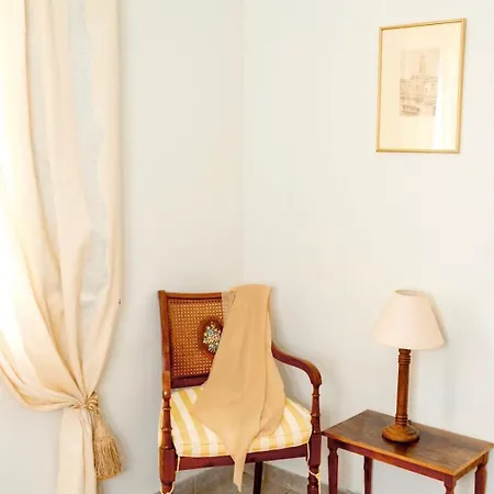 Demetra Waterfront House-authentic Syros, By Elefthia Syros * Mégas Yialós-Nítes