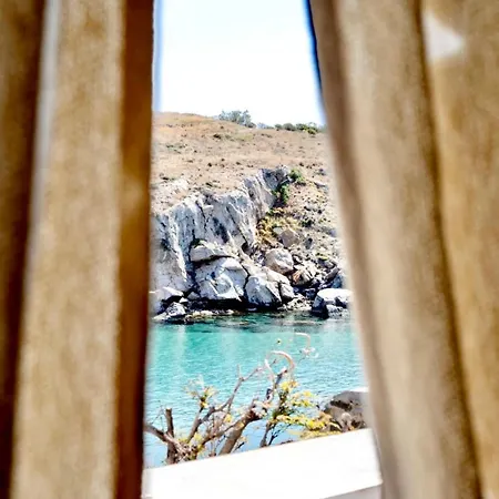Demetra Waterfront House-authentic Syros, By Elefthia Syros