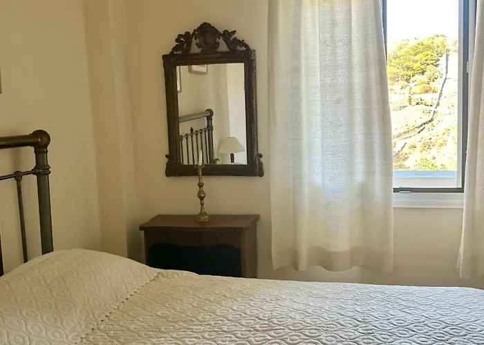 بيت للعطل Demetra House By Elefthia Syros *